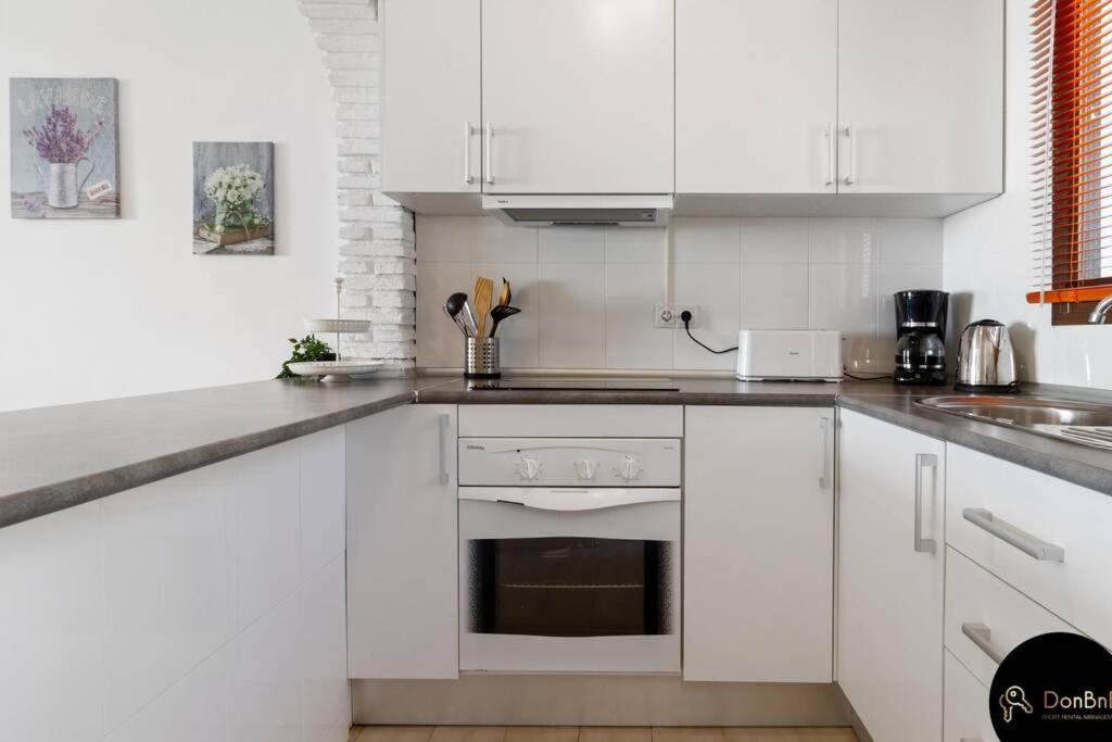 Sea View Apartment In Benalmadena La Capellania ภายนอก รูปภาพ